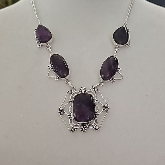 Amethyst Agate Stone Necklace 18" - Picture 2 of 7